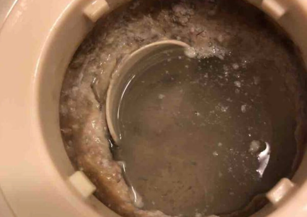 福岡市|排水つまりを薬品で洗浄し解決!【中央区の対応事例】