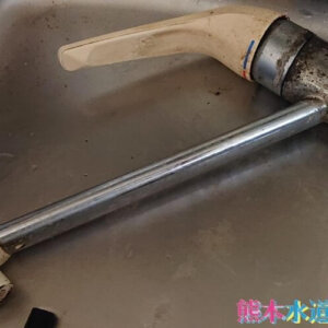 キッチン水栓水漏れ｜シングルレバー水栓を交換し無事解決！【熊本県人吉市の事例】