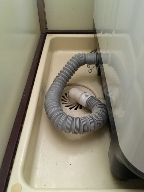 洗濯機の排水口
